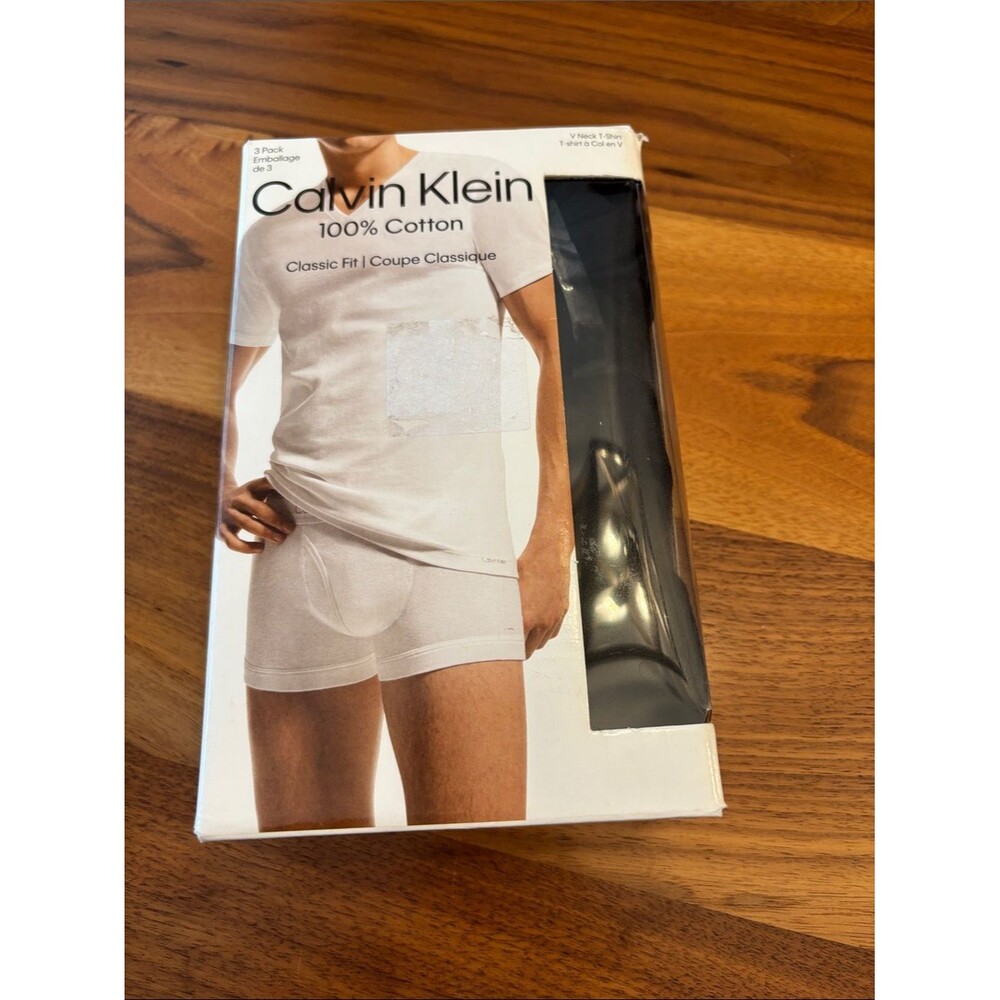 Open Box Calvin Klein Black 3 Pack 100% Cotton V Neck Men’s T-Shirt Size Small